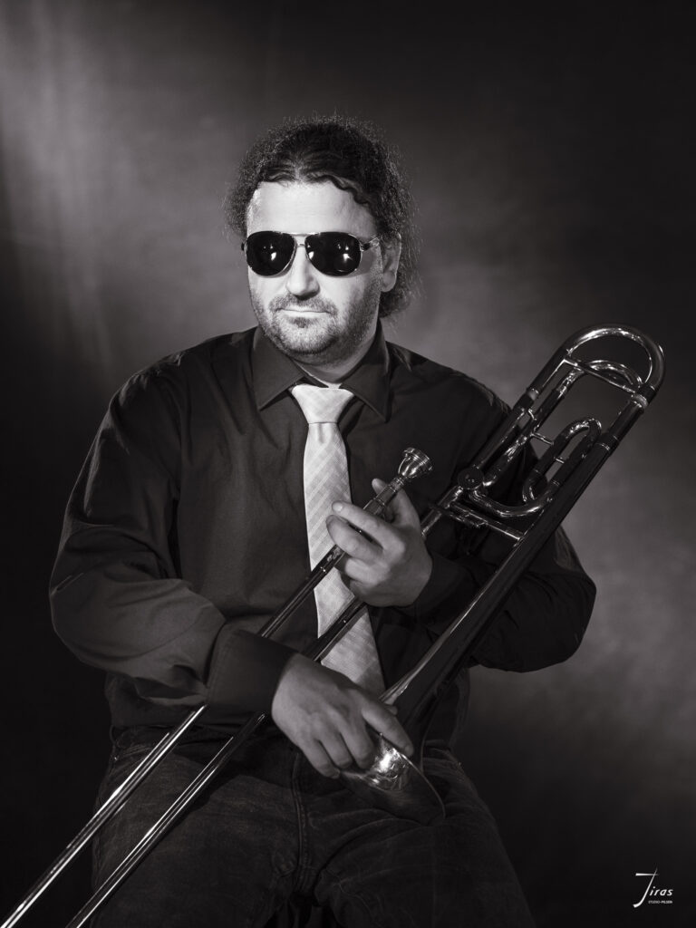 TRISKAC jednotlive by PJ-4715